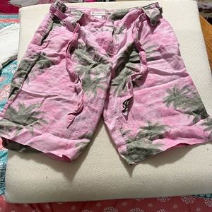 Tommy Bahama Bermuda Shorts size 6